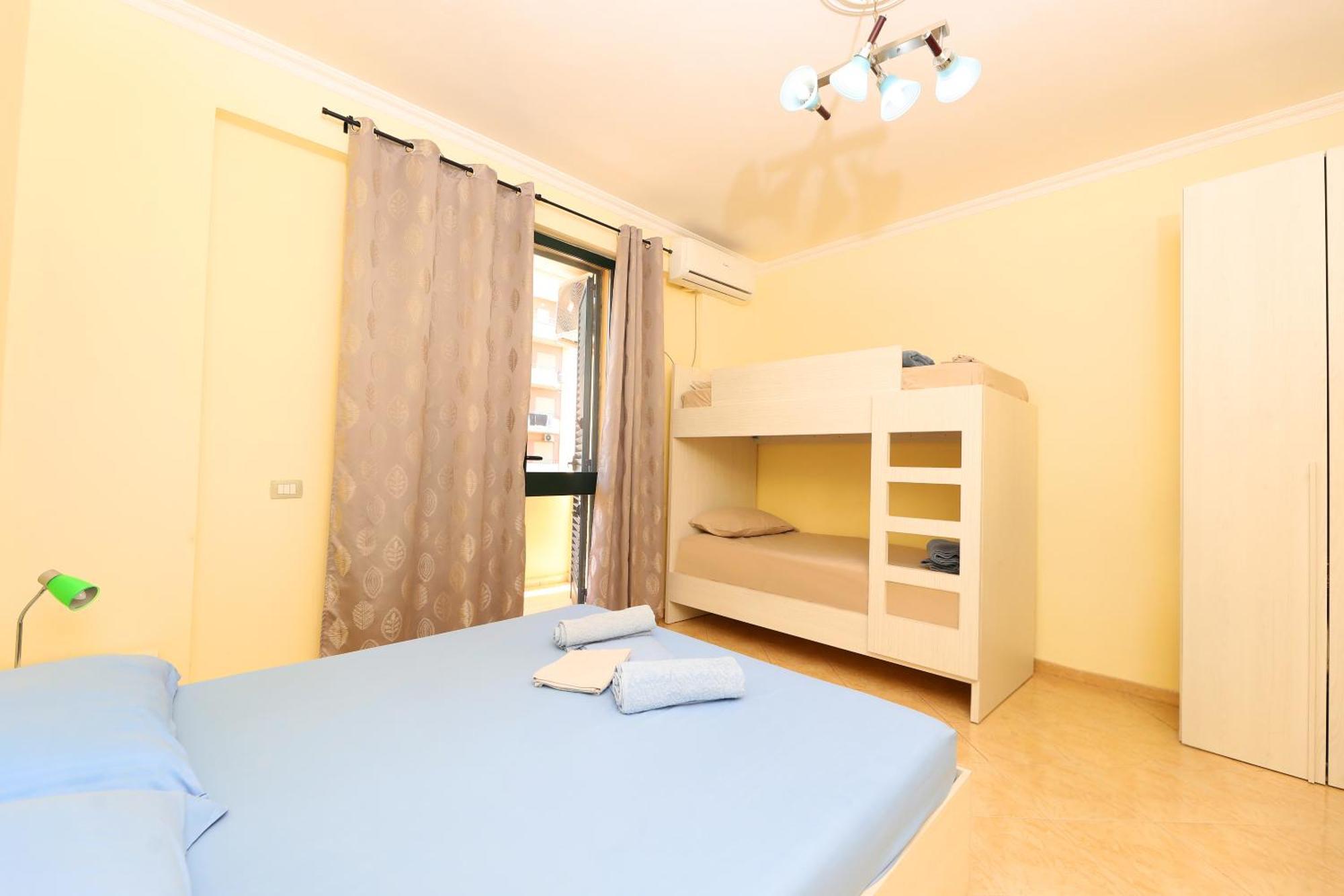 Sunny Side Apartments Vlore Ngoại thất bức ảnh